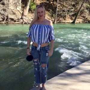 Meet your Posher, Lauri